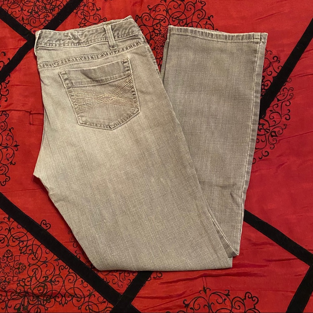Grey Aeropostale Straight Leg Jeans (Size 13)